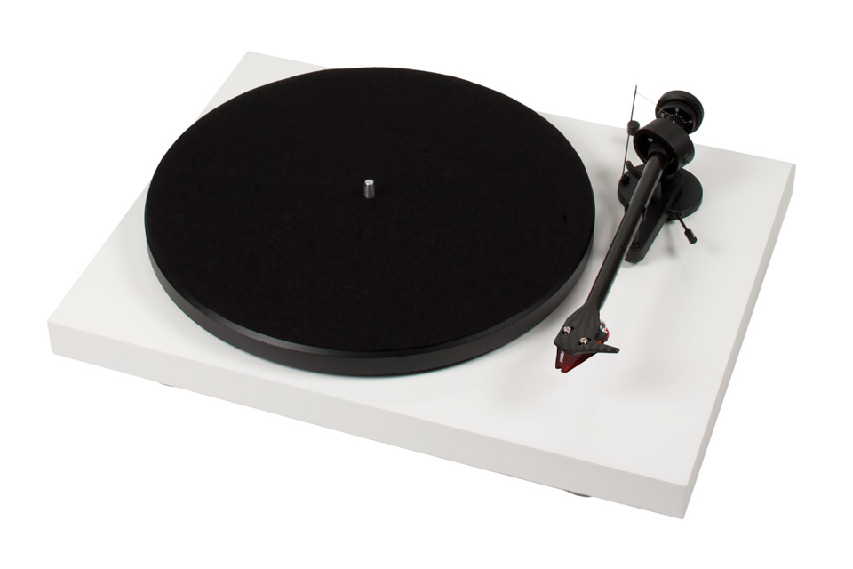 Pro-Ject Проигрыватель пластинок Debut Carbon EVO High Gloss 2M Red, белый