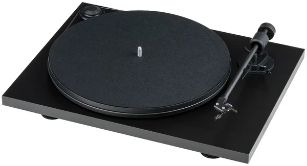 Pro-Ject Проигрыватель пластинок Е1 BT High Gloss ОМ5е UNI, черный